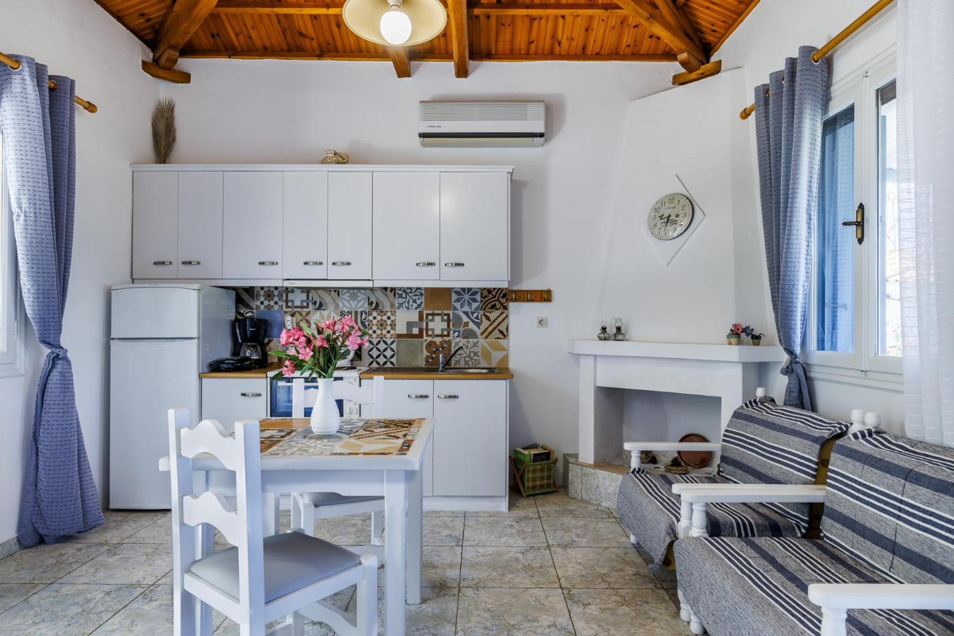 Anesis Apartment 2 Fireplace Skopelos Town Ngoại thất bức ảnh